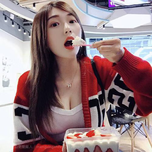 “举重盛宴：2025世界运动会高新体育中心上演力量巅峰较量”